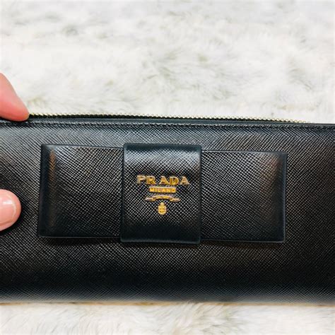 prada wallet zip repair